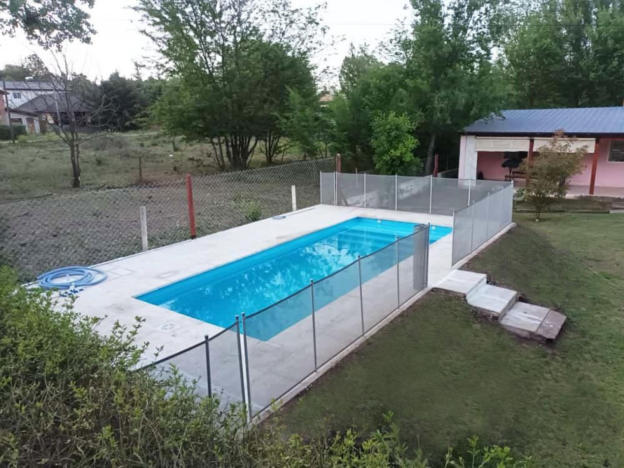 Dos propiedades de 2 y 3 amb. c /cochera y Pileta - Barrio el Vergel- Los Reartes // Cordoba (a 7 km de Villa General Belgrano). Acepto permuta por vehiculo /dpto Cordoba