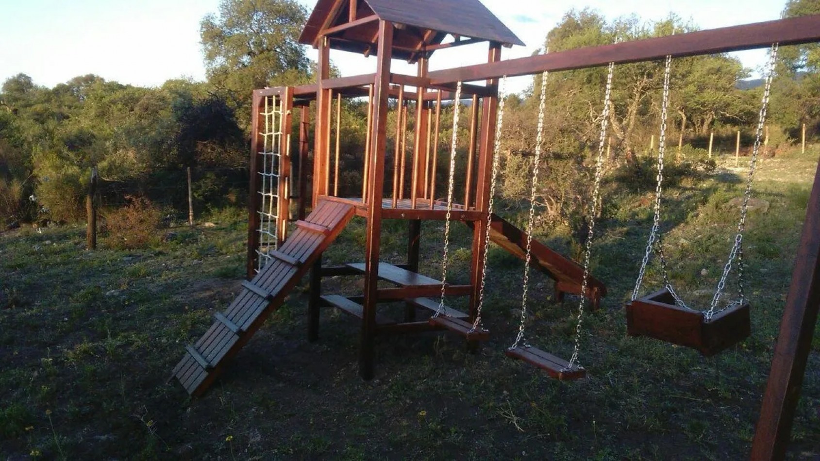 Venta de complejo de cabañas en Las Rabonas, Cordoba