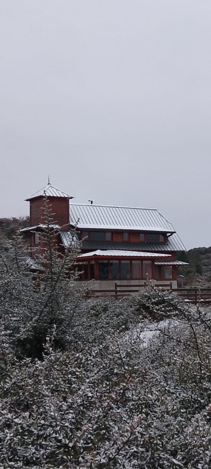 Hermosa casa Athos Pampa