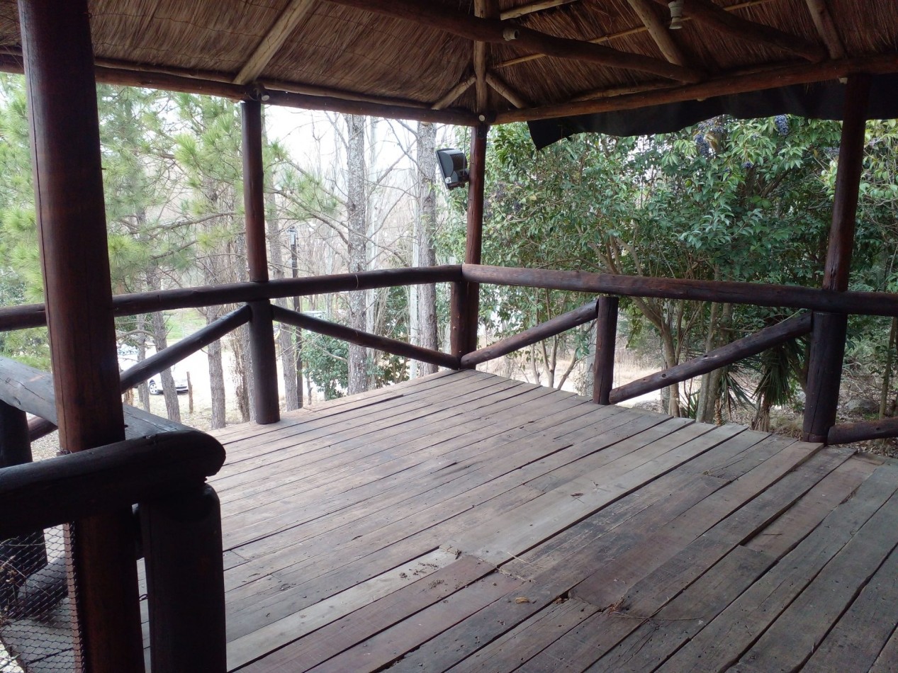 Venta cabaña sobre 4 lotes-Los Reartes