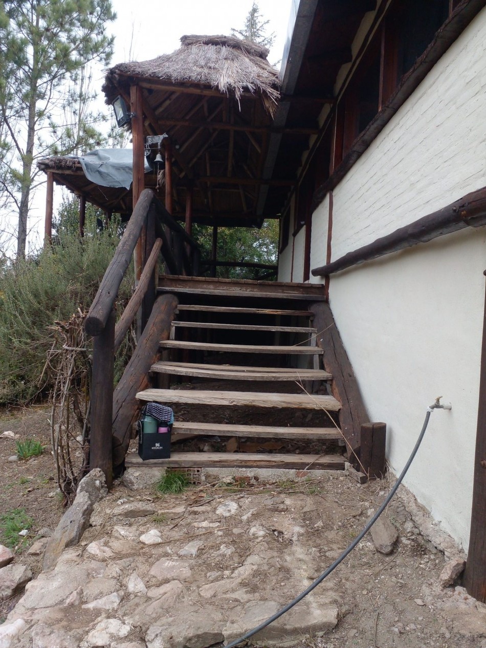 Venta cabaña sobre 4 lotes-Los Reartes